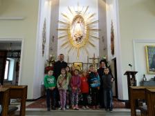 Dzieci komunijne u Matki Bożej w Loretto
